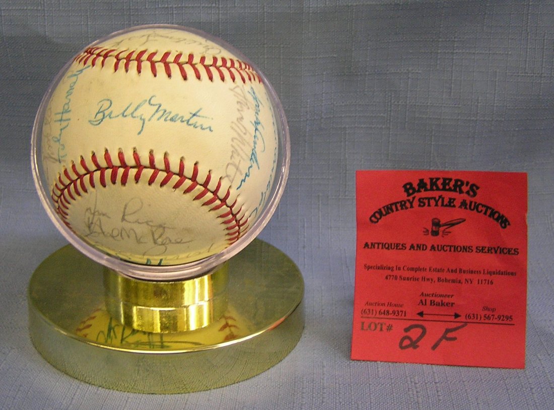 Vintage American League autographed baseball: Vintage American League autographed baseball includes Fred Lynn, Eddie Murray, Billy Martin, Yogi Berra, Carl Yaztrzemski, George Brett, Jim Rice, Carlton Fisk, Dave Winfield, Reggie Jackson, Ricky He