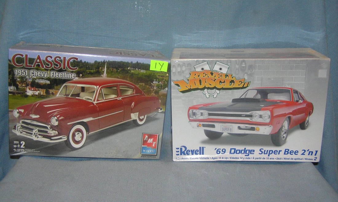 Pair of mint and sealed model kits: Pair of mint and sealed model kits est. value $40.00-$50.00