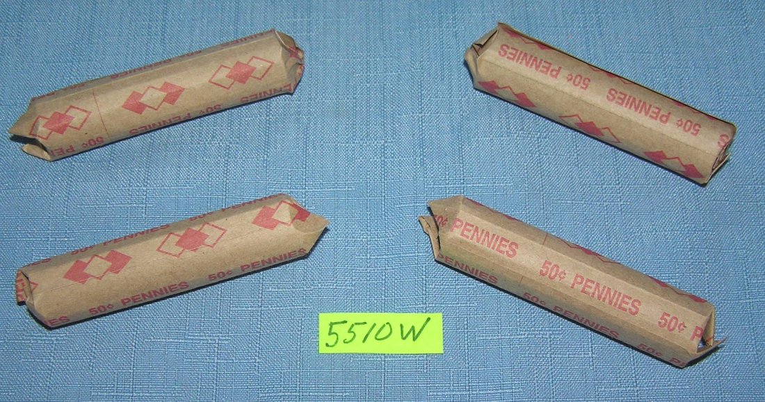 Group of vintage Lincoln wheat back pennies: Group of 4 rolls of vintage Lincoln wheat back pennies all pre1959 est. value $50.00-$60.00