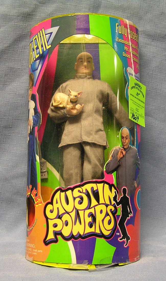 Austin Powers talking Dr. Evil action figure: Vintage Austin Powers talking Dr. Evil action figure with Mr. Bigglesworth mint in box $25.00-$30.00