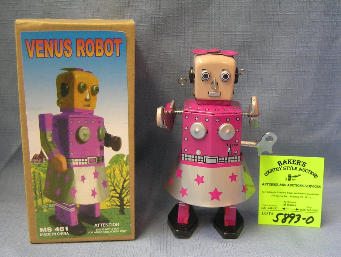 All tin windup Venus robot with original box: All tin windup Venus robot with original box est. value $50.00-$75.00