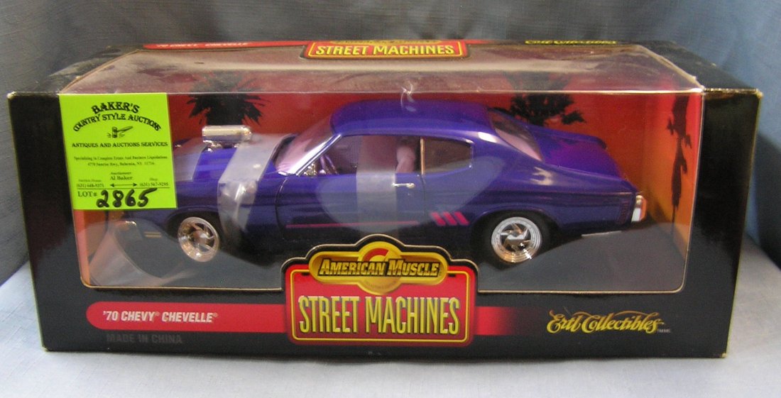 Vintage Chevy Chevelle American muscle car: Vintage 1970 Chevy Chevelle all cast metal American muscle car mint in original box est. value $75.00-$100.00