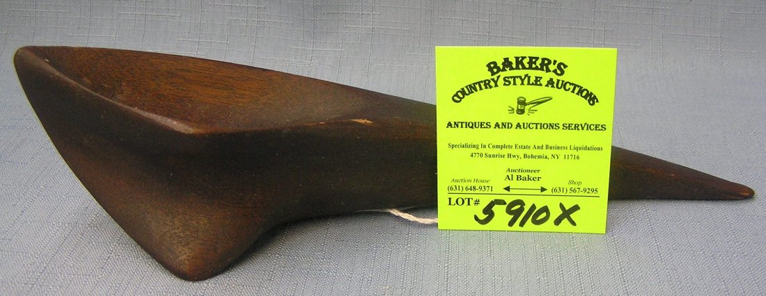 Antique hand carved wood primitive spoon: Antique hand carved wood primitive spoon est. value $25.00-$30.00