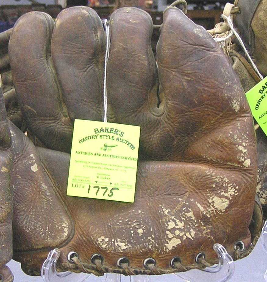 Antique leather baseball glove: Antique leather baseball glove circa 1920’s est. value $100.00-$125.00