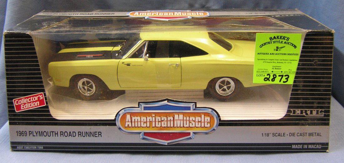 Plymouth Road Runner American muscle car: Vintage 1969 Plymouth Road Runner all cast metal American muscle car mint in original box est. value $75.00-$100.00