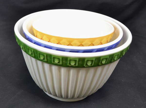3 CIC - Italy Ceramic Nesting Mixing Bowls 3 CIC - 3 CIC - Italy Ceramic Nesting Mixing Bowls 3 CIC -