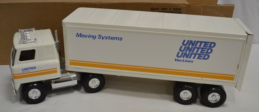 toy moving truck