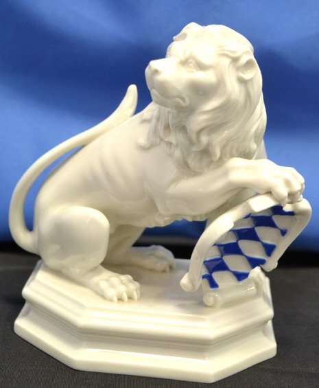 Nymphenburg Bavarian Porcelain Lion: Stands 4.5" Tall.