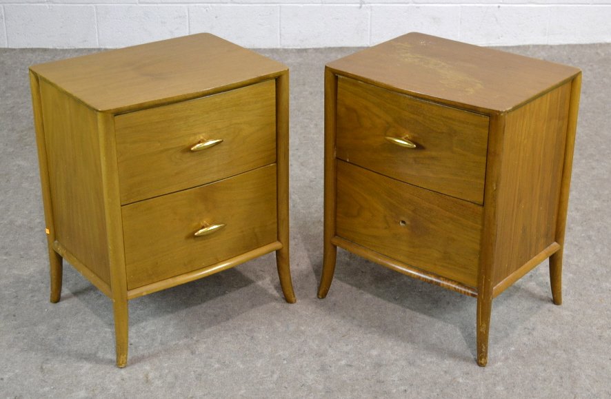 T.H. Robsjohn-Gibbings, WIDDICOMB Night Stand Pair: The one on the right is missing a drawer pull & it has cosmetic issues. Slim oval handles are made of pressed porcelain with a baked on surface of 22 carat
