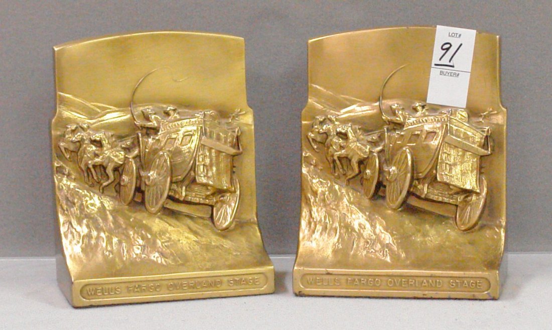 Heavy Brass Wells Fargo Overland Stage Bookend: Heavy Brass Wells Fargo Overland Stage Bookend in great detail 7t x 6w