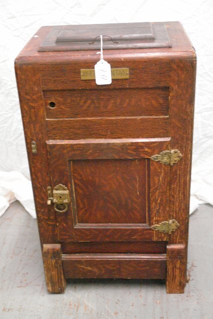 White Mountain Lift Top Ice Box in Oak: White Mountain Lift Top Ice Box in Oak with single front door - original hardware and finish - 37t x 20w x 16d