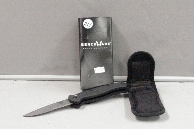 Bench made Switch Blade Pocket Knife in original box: Bench made Switch Blade Pocket Knife in original box and case