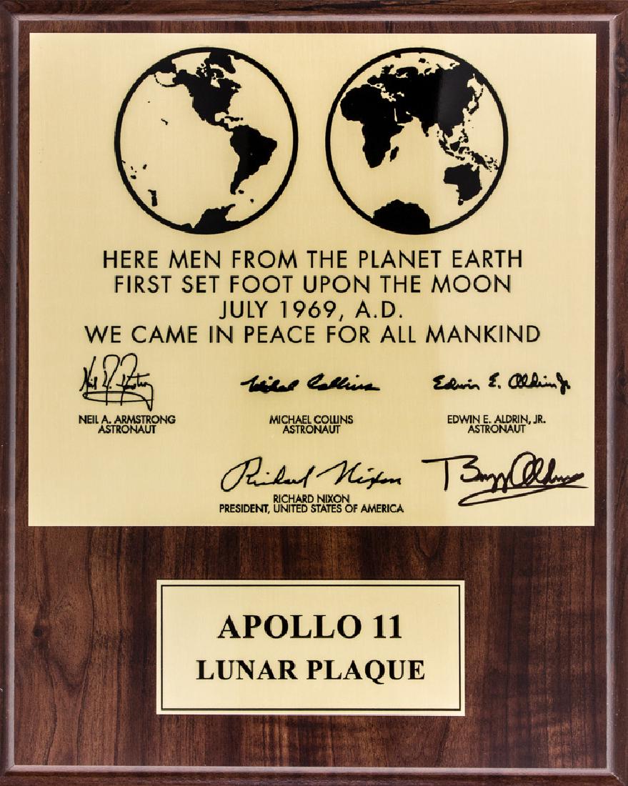 BUZZ ALDRIN SIGNED APOLLO 11 MOON PLAQUE: BUZZ ALDRIN SIGNED APOLLO 11 MOON PLAQUE EDWIN A. "BUZZ" ALDRIN (b. 1930) American astronaut and pilot of the Apollo 11 lunar module who walked the Moon with Neil Armstrong. A fine souvenir, a 10" x 1