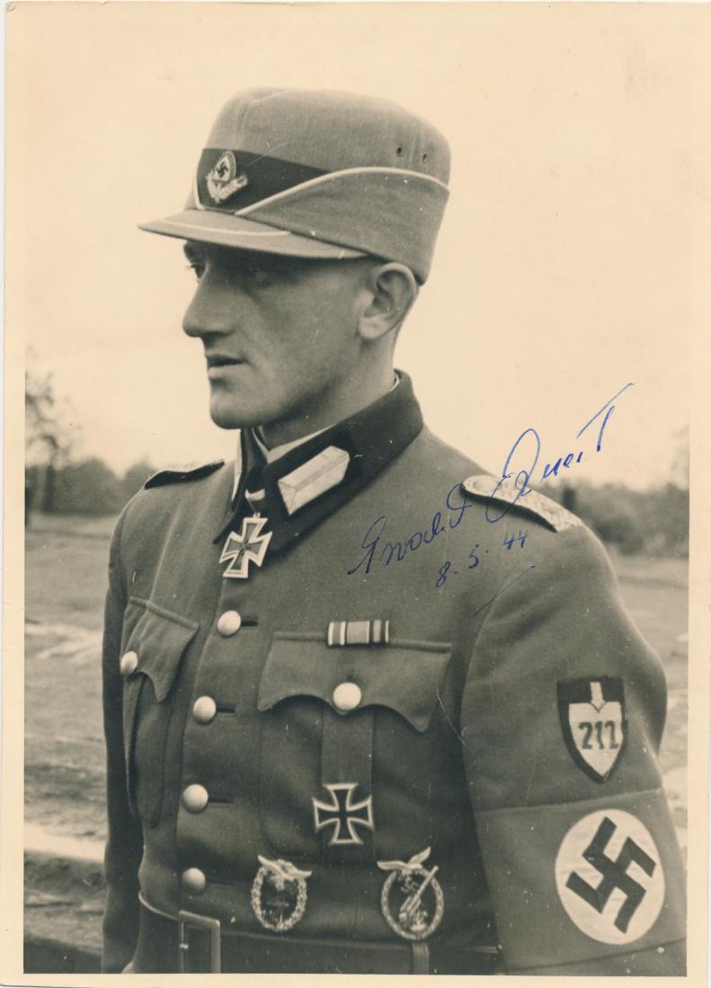 EWALD QUEST: EWALD QUEST German officer in the R.A.D., Oberleutnant der Reserve, Chef 1. Batterie / Flak-Regiment 33, awarded the Knights Cross for his bravery in manning a flak battery. War-date S.P., 5" x 7" b/w