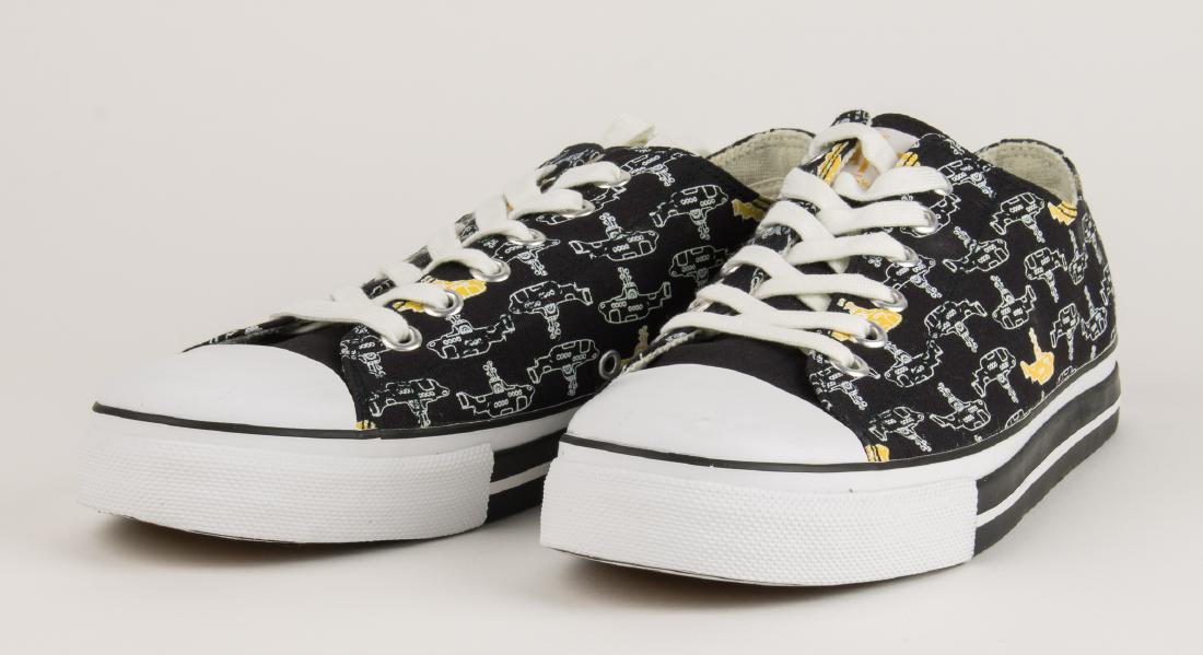 (BEATLES) BEN SHERMAN DESIGNER YELLOW SUBMARINE: Pair of designer Ben Sherman Beatles Yellow Submarine low-top sneakers, black canvas, U.S. size 10. Never worn and in pristine condition, in original box with all original packing, inserts, etc.