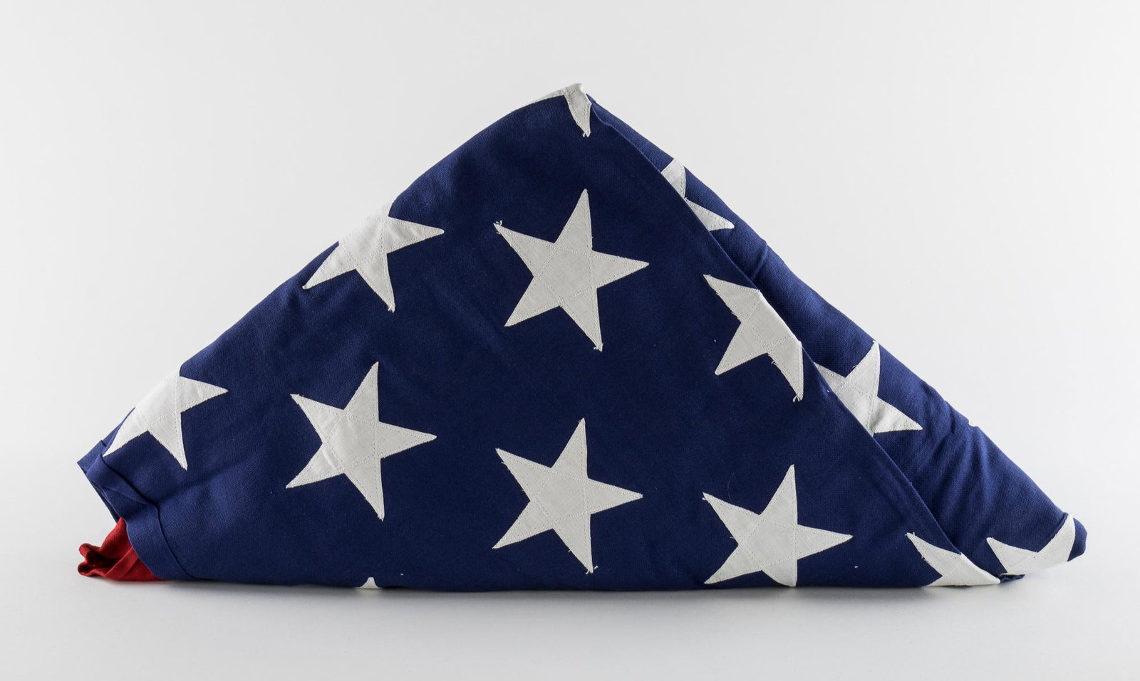 MAJOR GEN. CALEB VANCE HAYNES FUNERAL FLAG: Memento from the end of the distinguished and courageous service of Gen. Caleb Vance Haynes the American flag which draped his casket at his funeral at Arlington National Cemetery in 1966 Section 1 Si