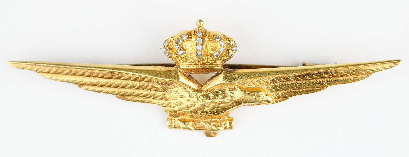 HANS-JOACHIM MARSEILLE PRESENTATION ITALIAN WINGS WITH DIAMONDS (1 of 3)