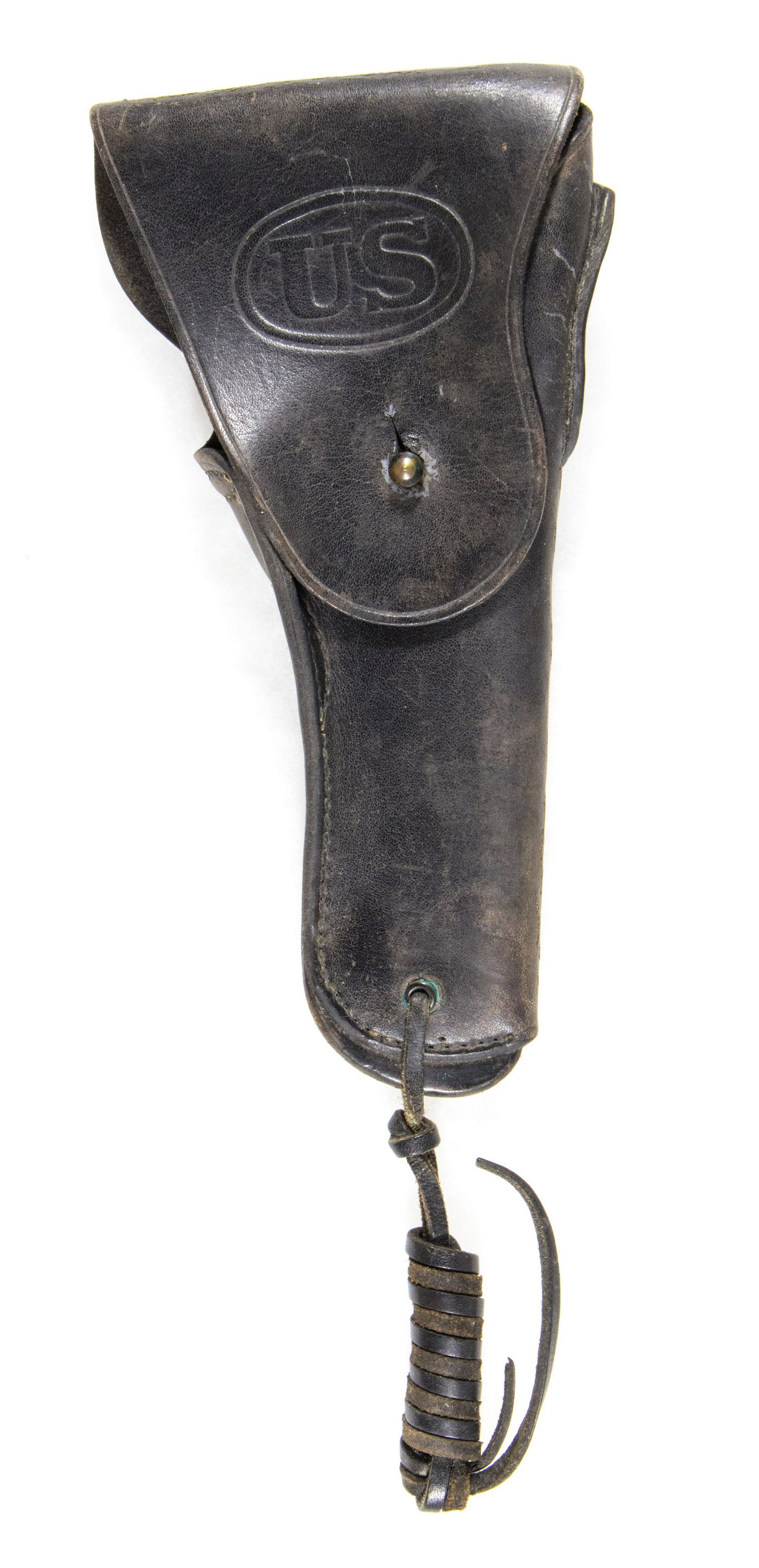 U.S. ARMY PISTOL HOLSTER: World War II U.S. Army issue pistol holster, 5 x 10.5 in., constructed of black leather, the flap embossed ‘U.S.’. On the reverse is the maker mark for ‘Milwaukee Saddlery Co.’ adding the date