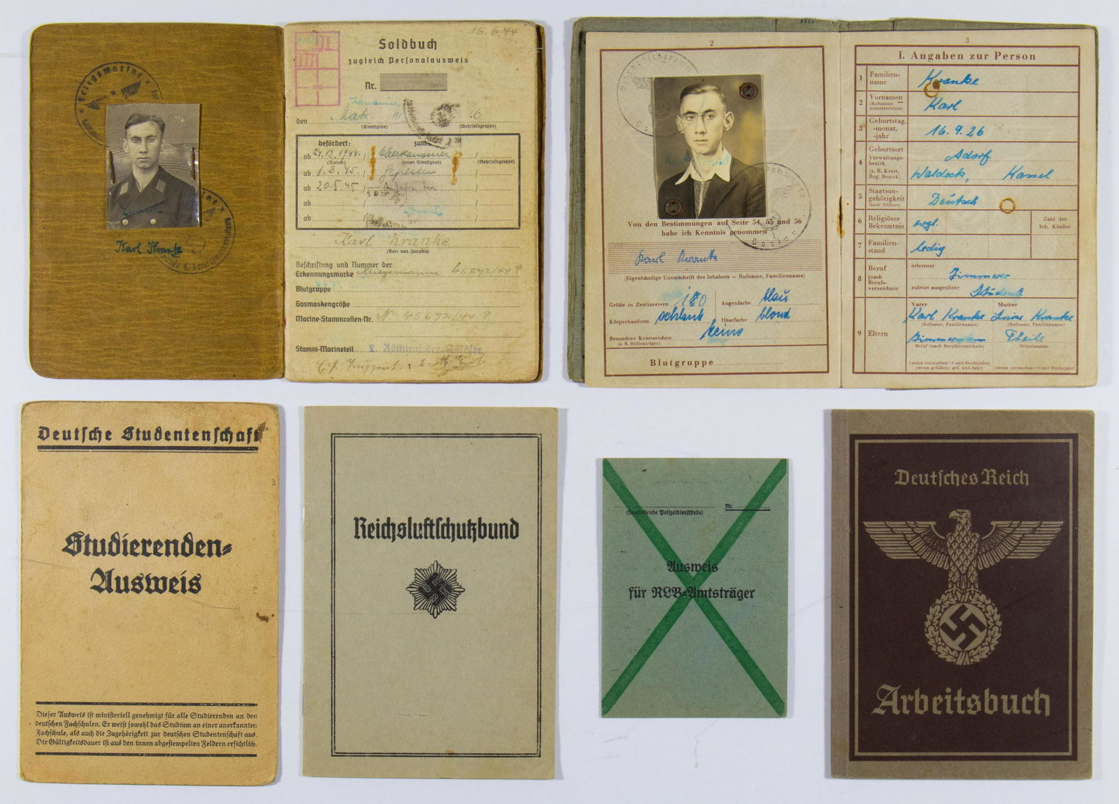 DOCUMENT AND PHOTO GROUPING OF A KRIEGSMARINE/HEER ARTILLERYMAN (1 of 5)