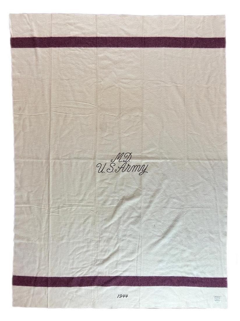 WORLD WAR II U.S. ARMY MEDICAL DEPARTMENT BLANKET (1 of 4)