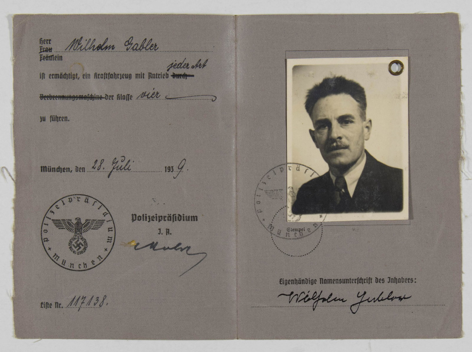 AN AMERICAN TRAITOR WHO FOUGHT FOR THE NAZIS (1 of 2)