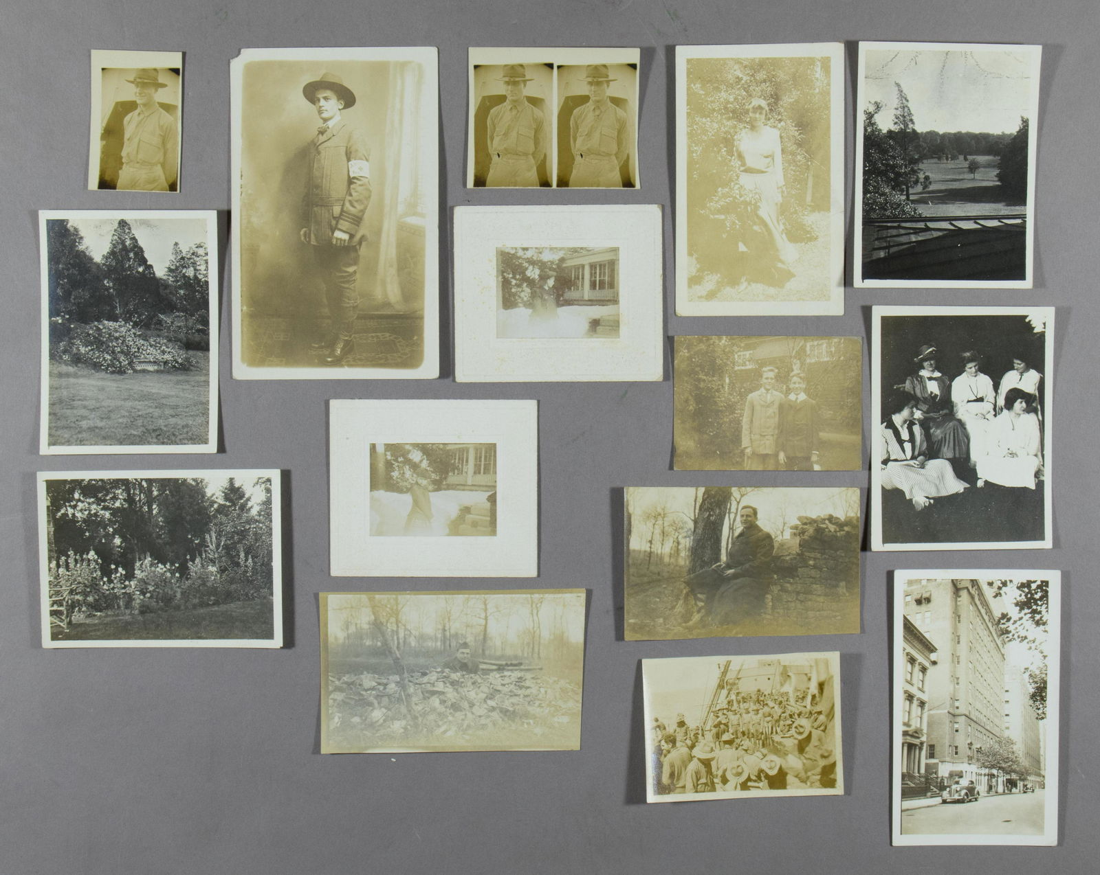 WORLD WAR I GROUPING TO A MEMBER OF JOHNS HOPKINS MEDICAL UNIT (1 of 2)