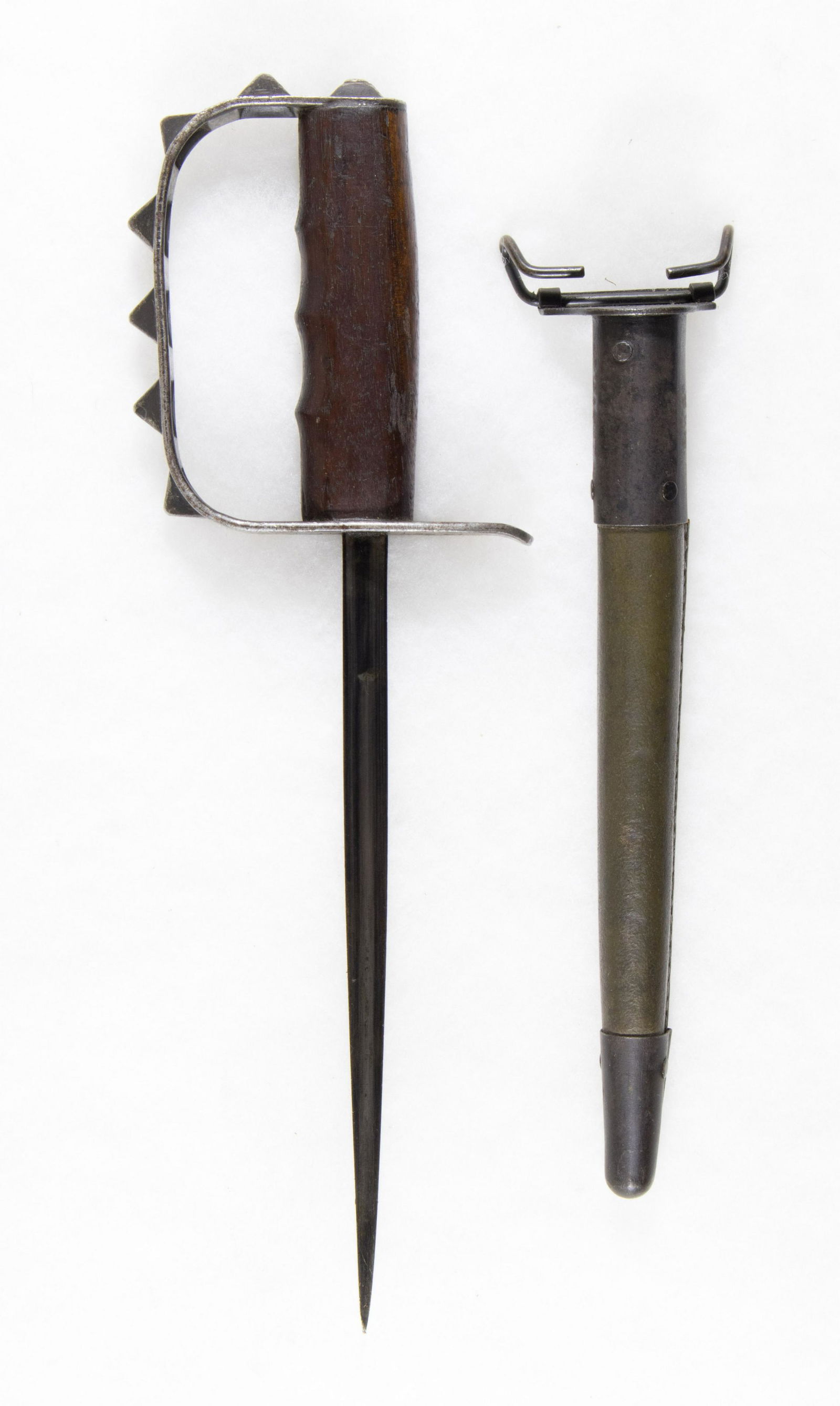 MODEL 1917 LF&C TRENCH KNIFE (1 of 6)