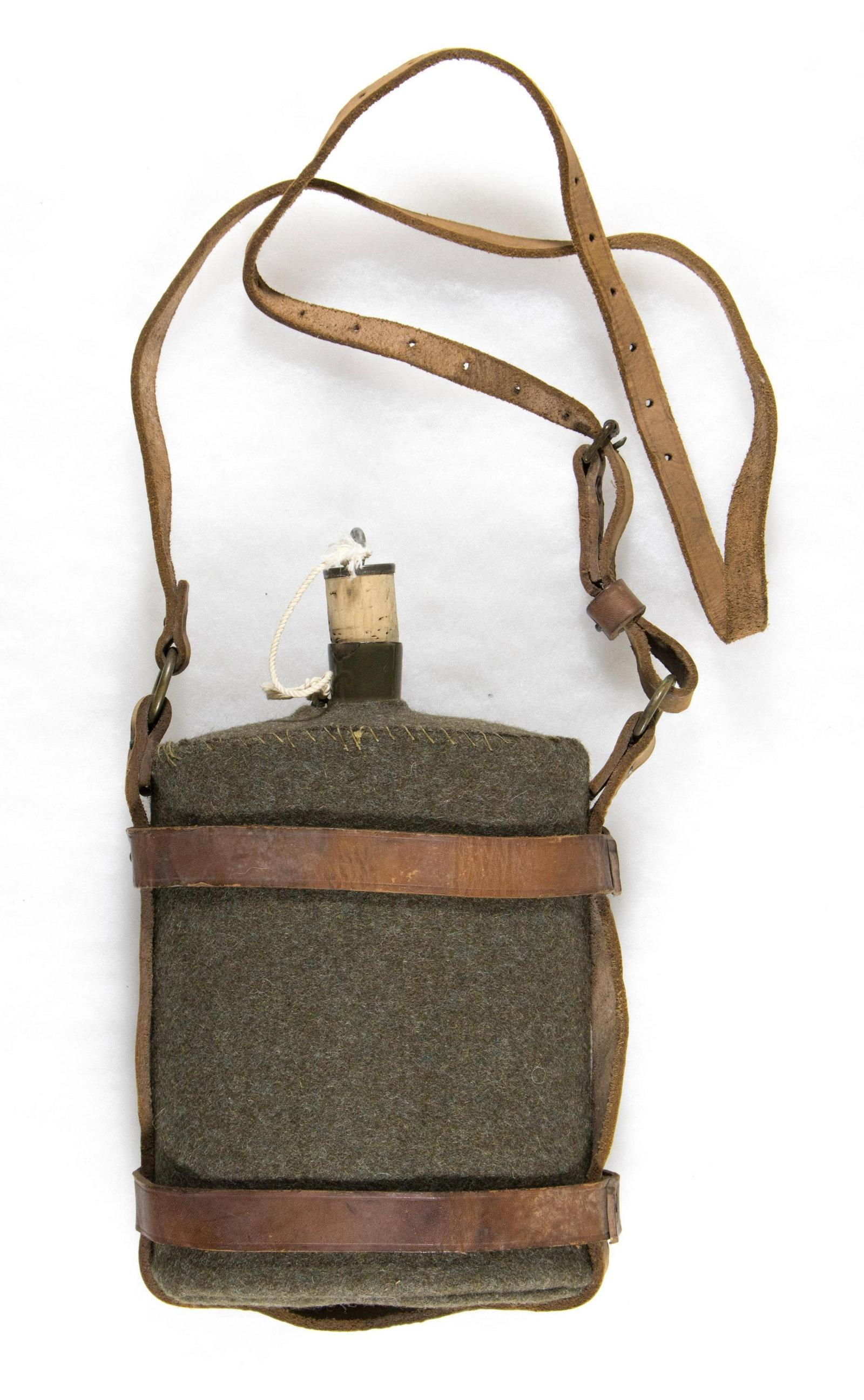 WORLD WAR I WATER BOTTLE (1 of 2)