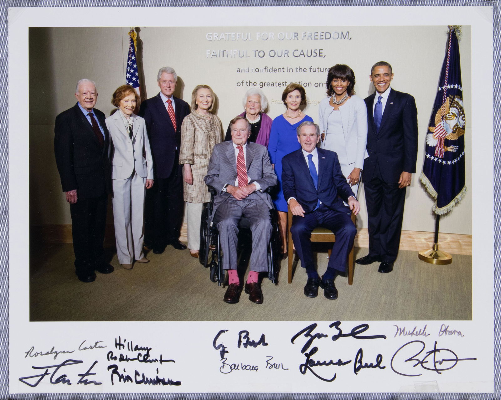 FIVE PRESIDENTS AND FIRST LADIES SIGNED PHOTOGRAPH (1 of 2)