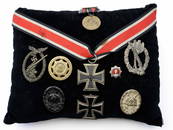 STALINGRAD VETERAN'S FUNERAL 'MEDAL PILLOW'