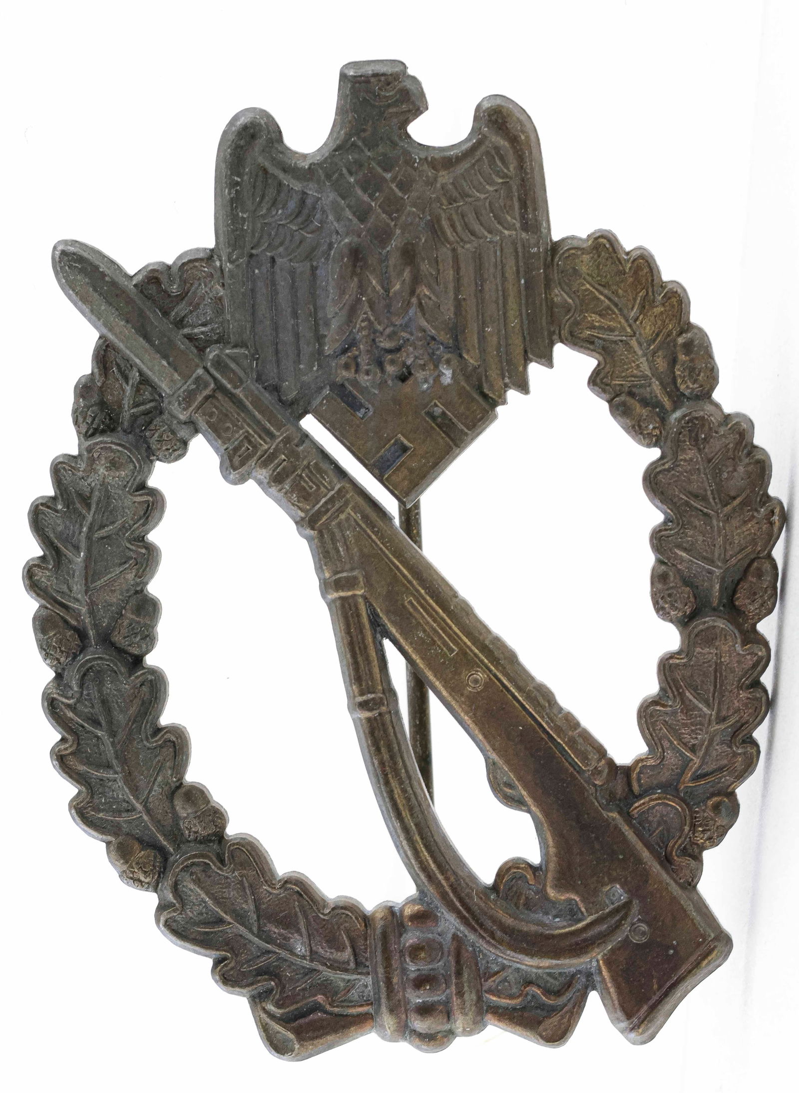 GERMAN INFANTRY ASSAULT BADGE IN BRONZE (1 of 3)