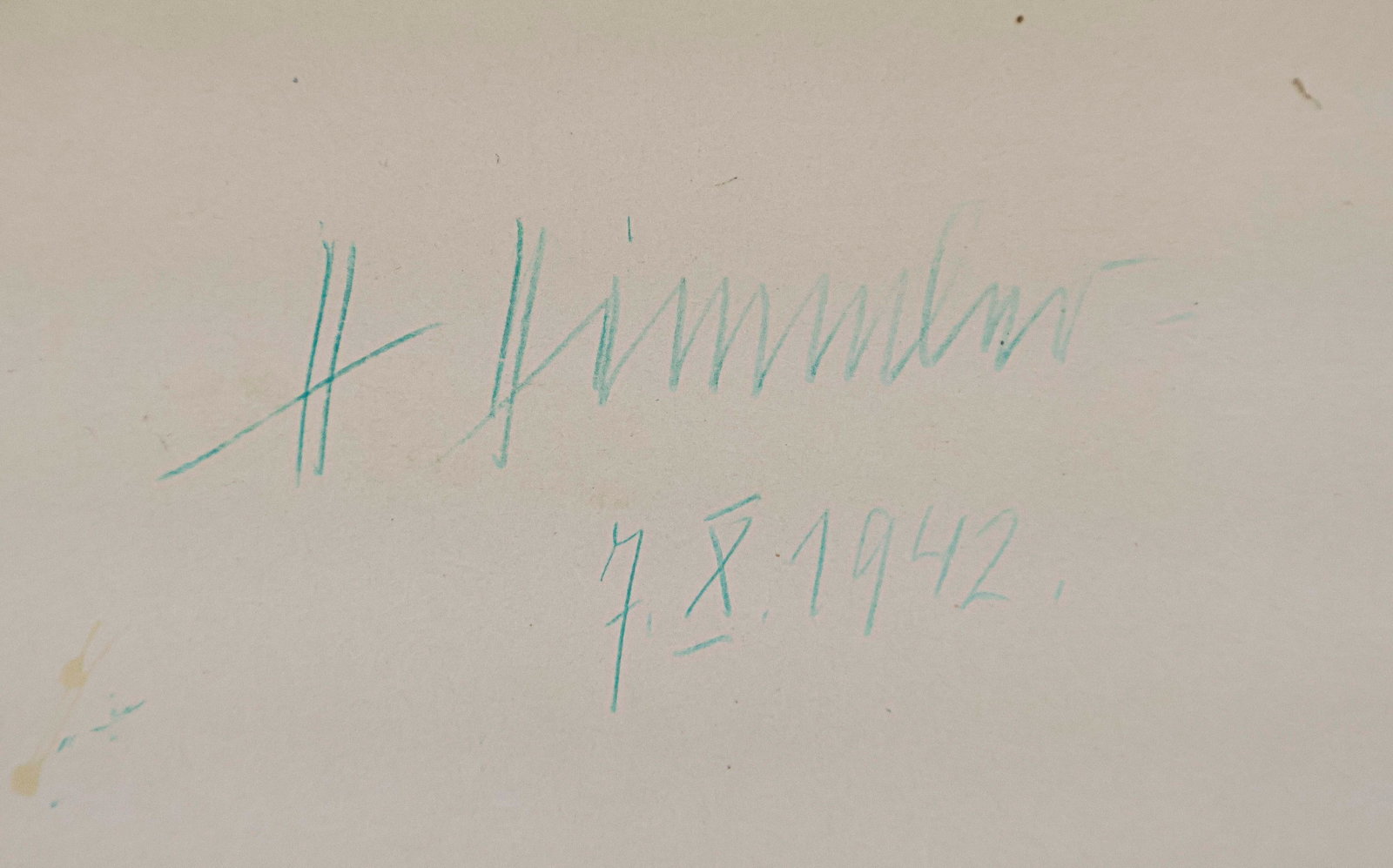 HEINRICH HIMMLER SIGNED SCULPTURE PORTFOLIO: HEINRICH HIMMLER (1900 - 1945) Hitler's Chief of the Gestapo placed in charge of security and responsible for the construction and operation of extermination camps. He chose suicide rather than face a