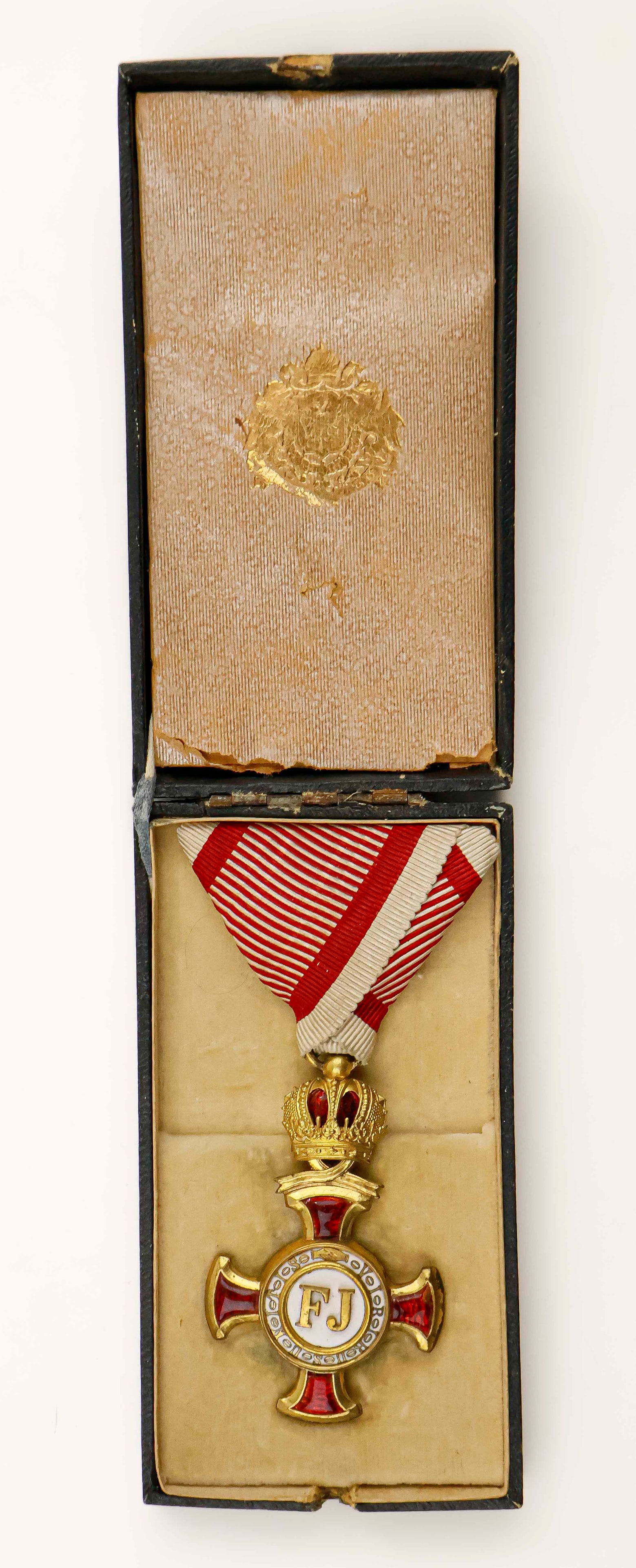 AUSTRIA-HUNGARY GOLDEN CROSS OF MERIT WITH CROWN (1 of 5)
