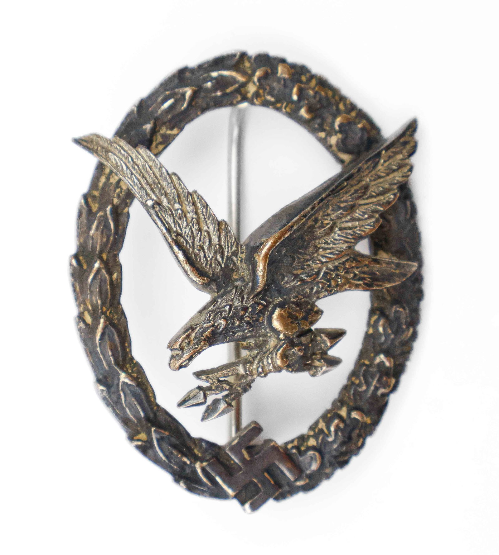 LUFTWAFFE AIR GUNNER AND FLIGHT ENGINEERS BADGE BY C. E. JUNCKER (1 of 3)