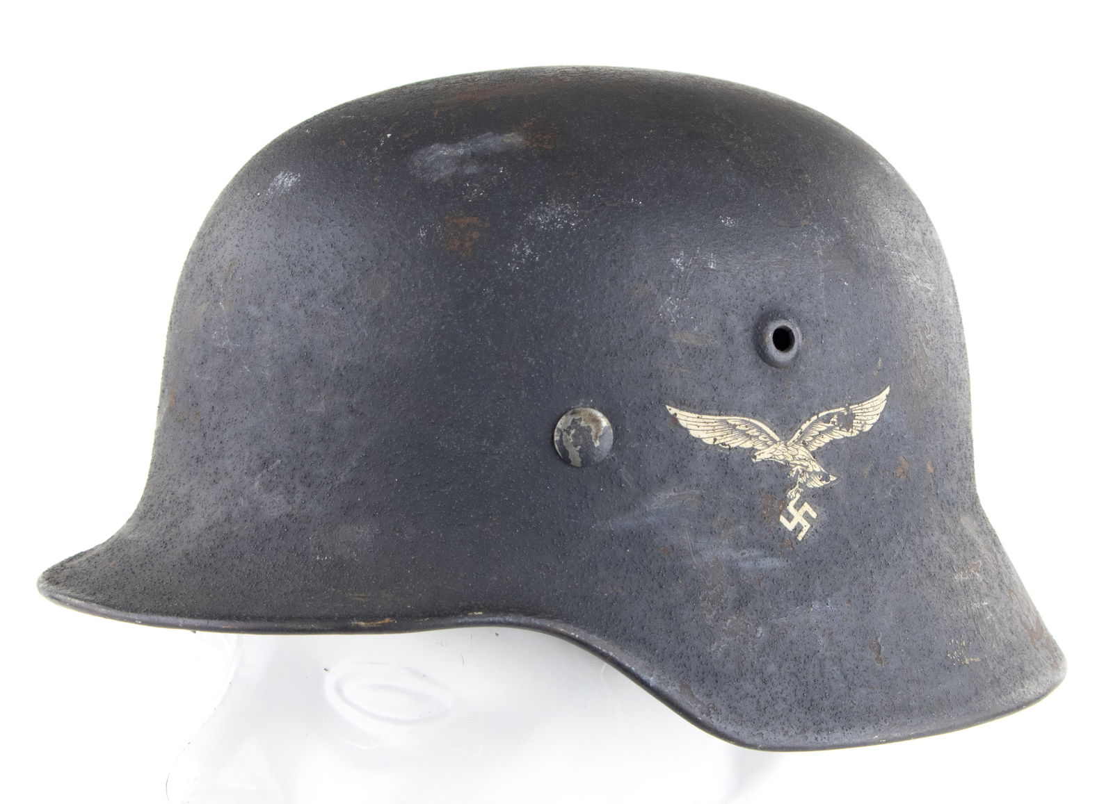 GERMAN LUFTWAFFE M40 HELMET (1 of 9)