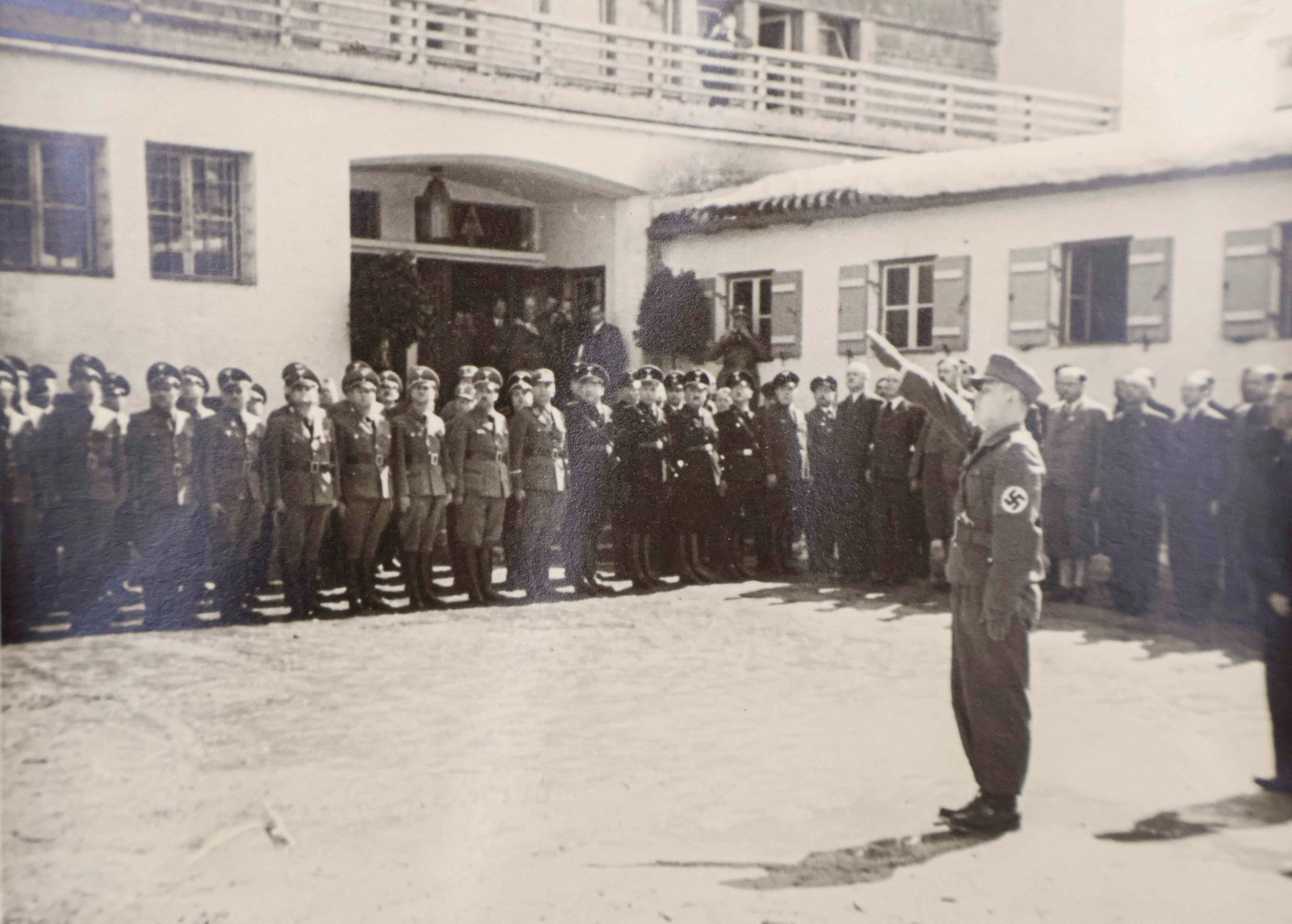 PRESENTATION BERGHOF PHOTO ALBUM OF FRANZ XAVER SCHWARZ: Fine presentation photo album belonging to FRANZ XAVER SCHWARZ (1875 - 1947), German politician who served as National Treasurer of the Nazi Party. The album was prepared for him in remembrance of his