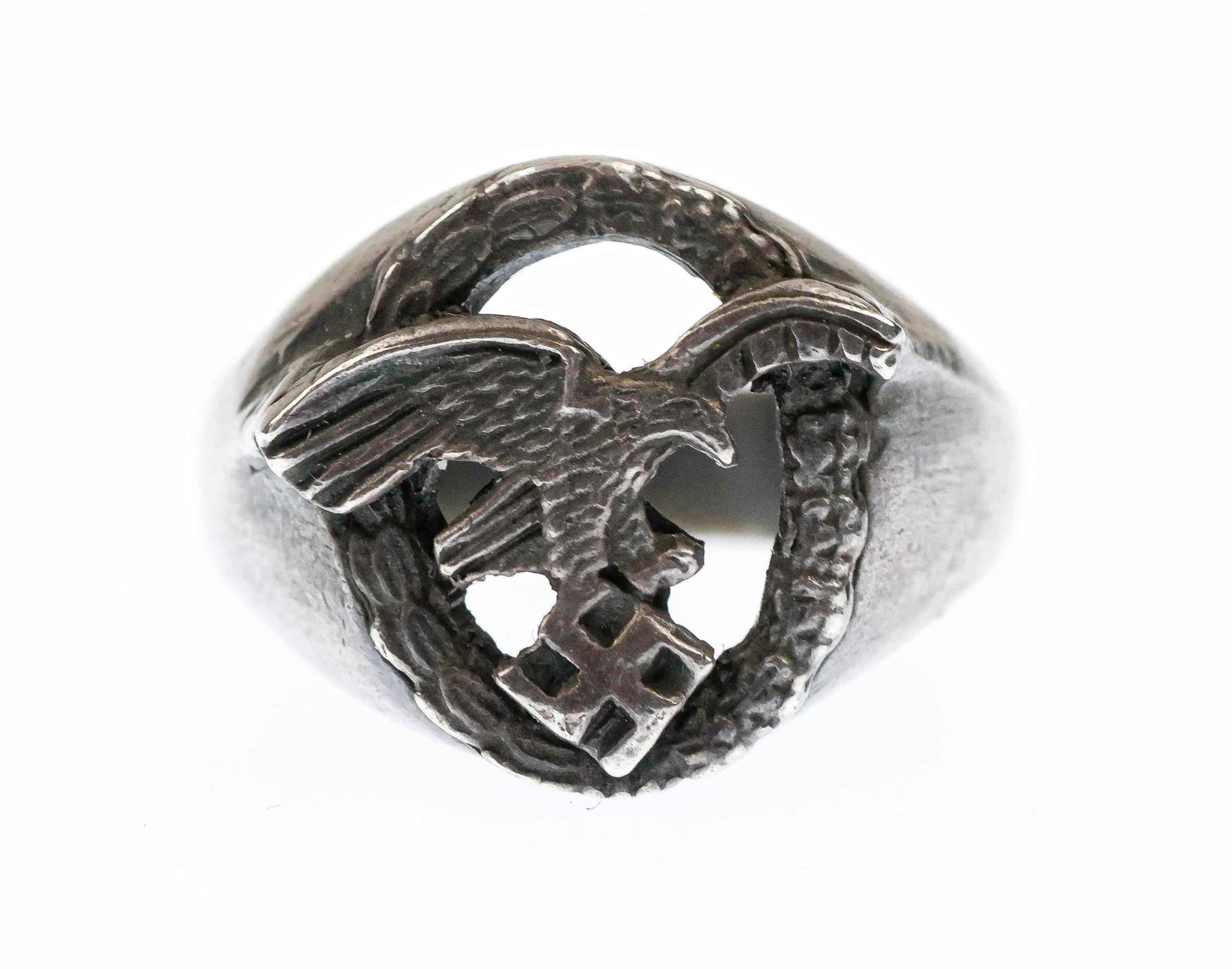 LUFTWAFFE OBSERVER’S BADGE RING (1 of 3)