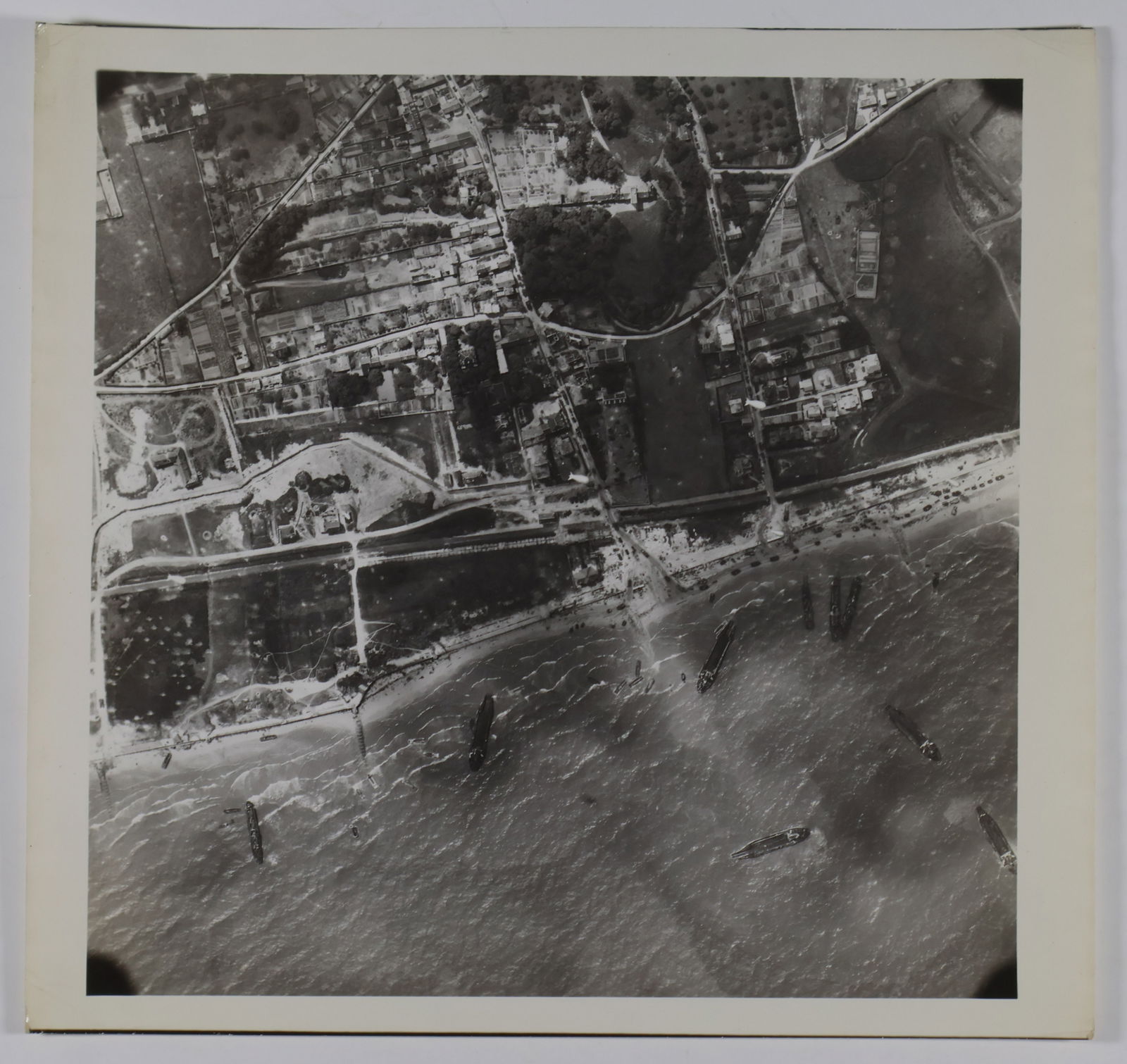 D-DAY AERIAL PHOTOGRAPHS (2) (1 of 2)