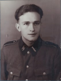 PHOTO OF AN SS-STURMMANN