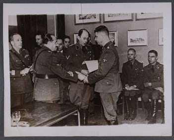 SS MAN IS AWARDED AN ITALIAN 'HONOR DAGGER'