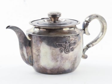 ADOLF HITLERíS COFFEE POT FROM HIS PRIVATE TRAIN