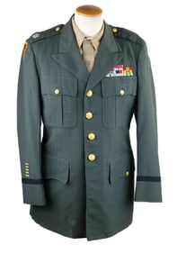 LT. COL. WILFRED CHARLES BAUMANNíS U.S. ARMY DRESS UNIFORM