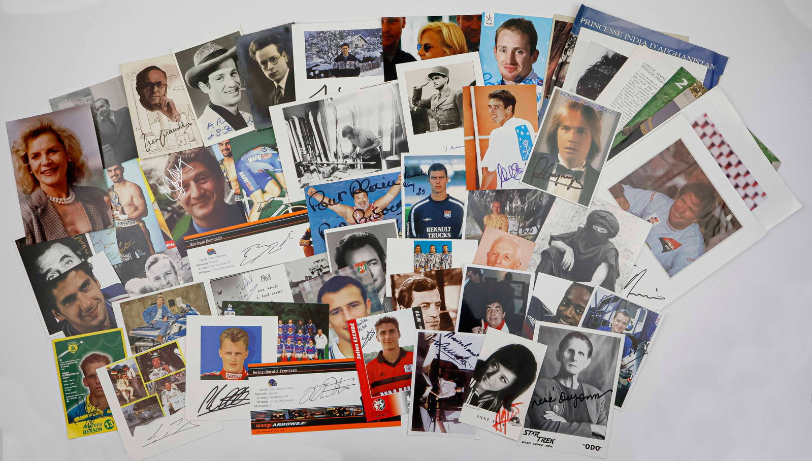 INTERNATIONAL PERSONALITIES (100+): A great dealerís group of over 100 signed photographs and other format signatures of prominent twentieth-century personalities from the U.S. and Europe, including heads of state, athletes, actors