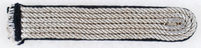 ALLGEMEINE SS STURMFUHRERS SHOULDER BOARD