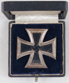 IRON CROSS, FIRST CLASS WITH CASE