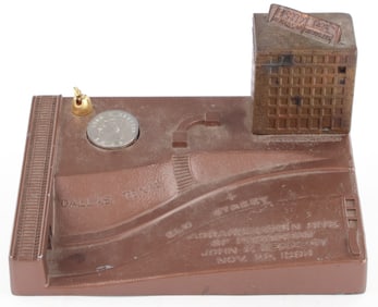 DEALEY PLAZA PENHOLDER