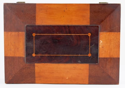 19TH CENTURY SHAKER INLAID SEWING BOX