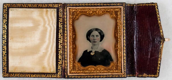 BEAUTIFUL NINTH PLATE AMBROTYPE