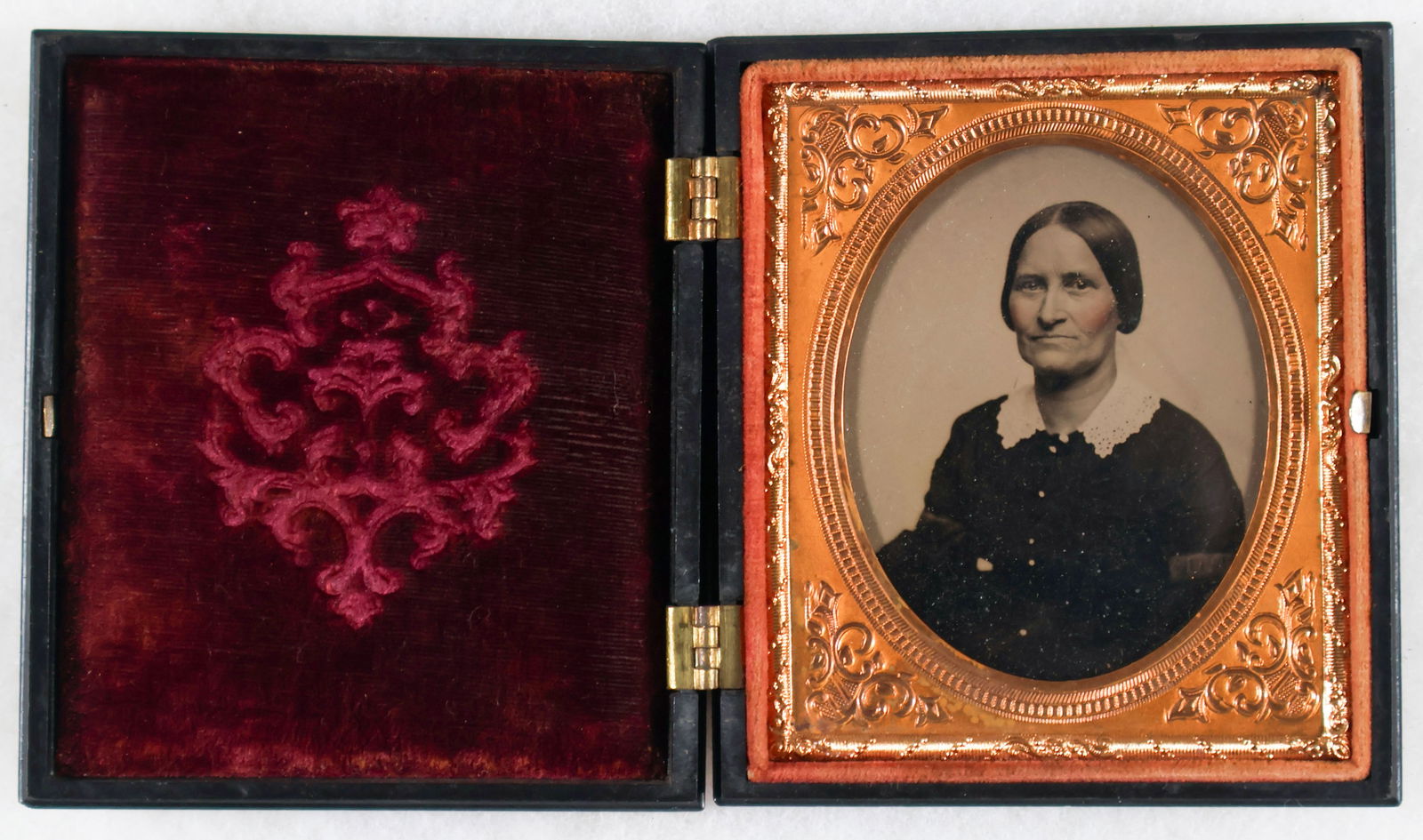 AMBROTYPE PRESENTED IN FIREMAN CASE (1 of 2)