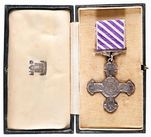 1940 DISTINGUISHED FLYING CROSS, ROYAL MINT CASED